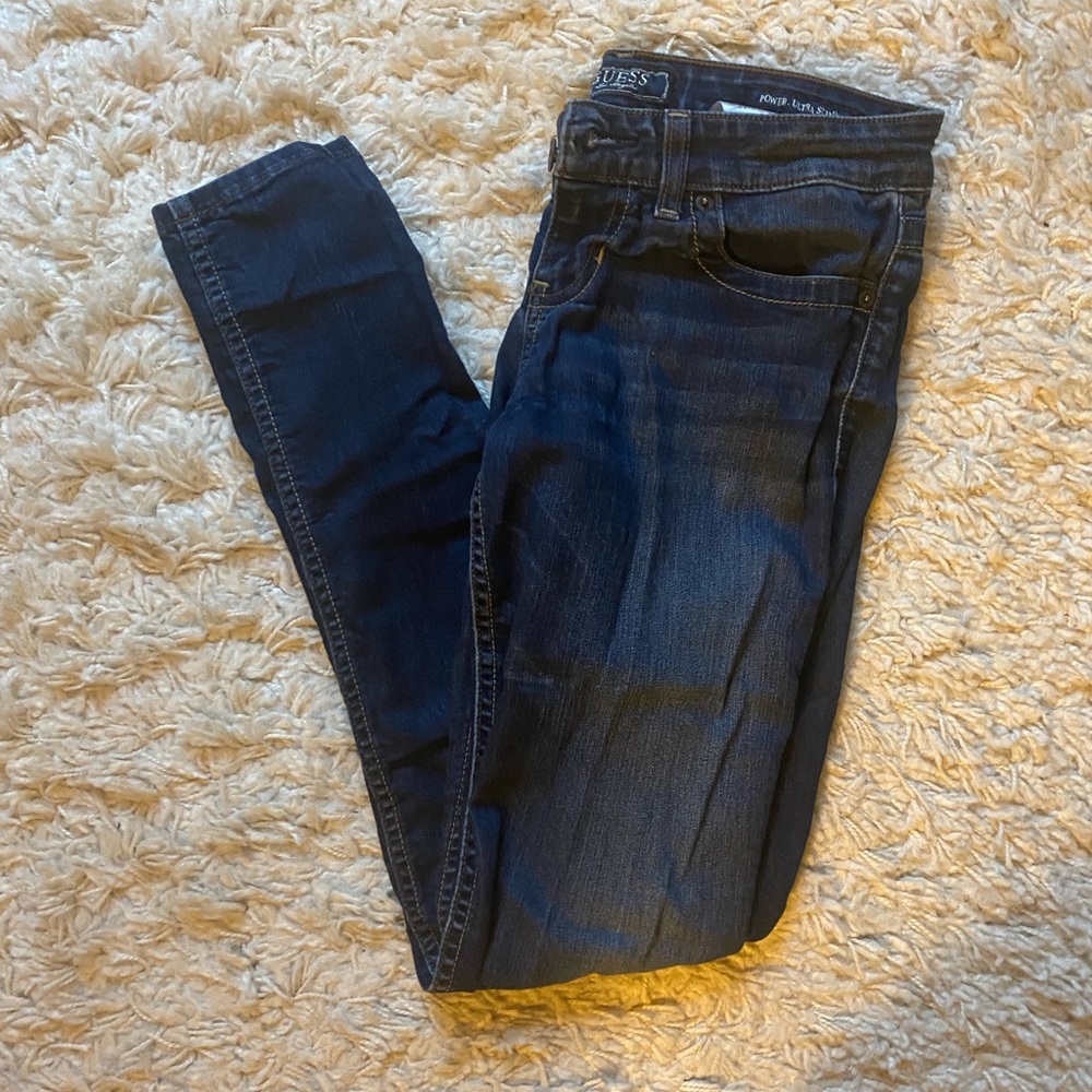 Women’s Guess skinny jeans